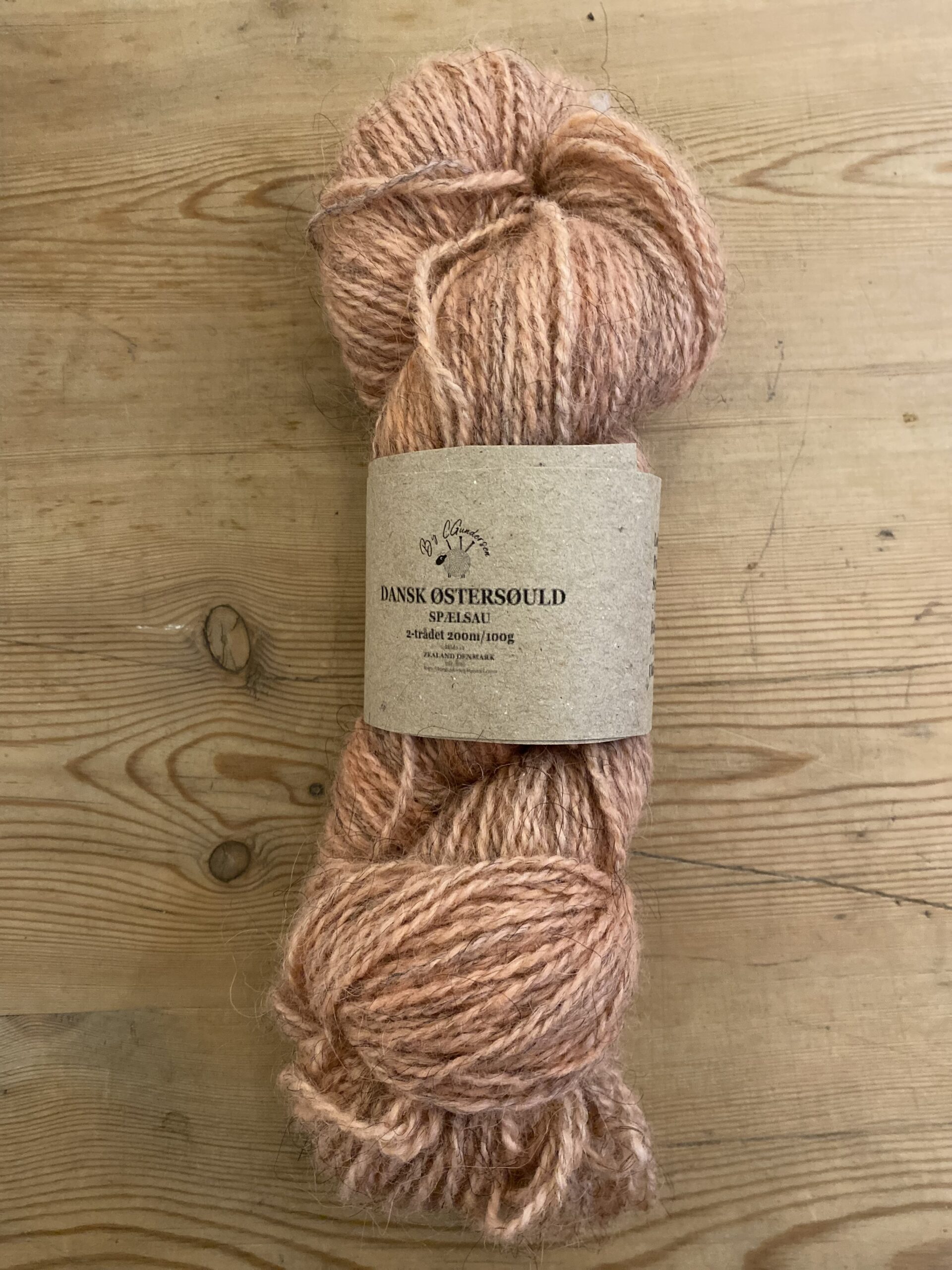 Dansk Østersøuld – 200 m/100 gr – Farve: LET ROSA