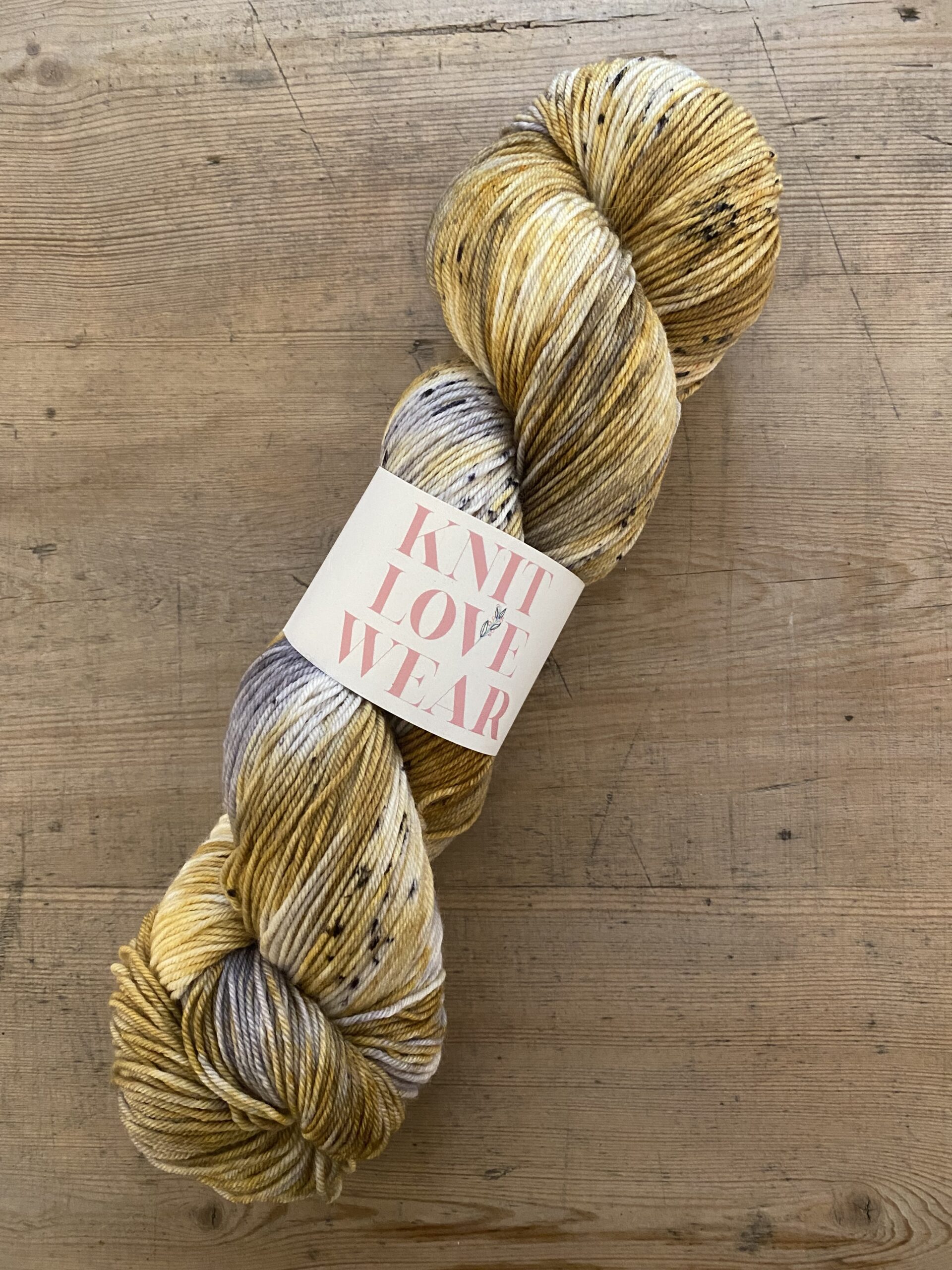 Håndfarvet Merino – Knit Love Wear – 40 m/100 gr – Farve: GRIZZLY