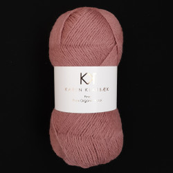 2501_Fine Pure Wool_Dark Rose – Økologisk uldgarn fra Karen Klarbæk