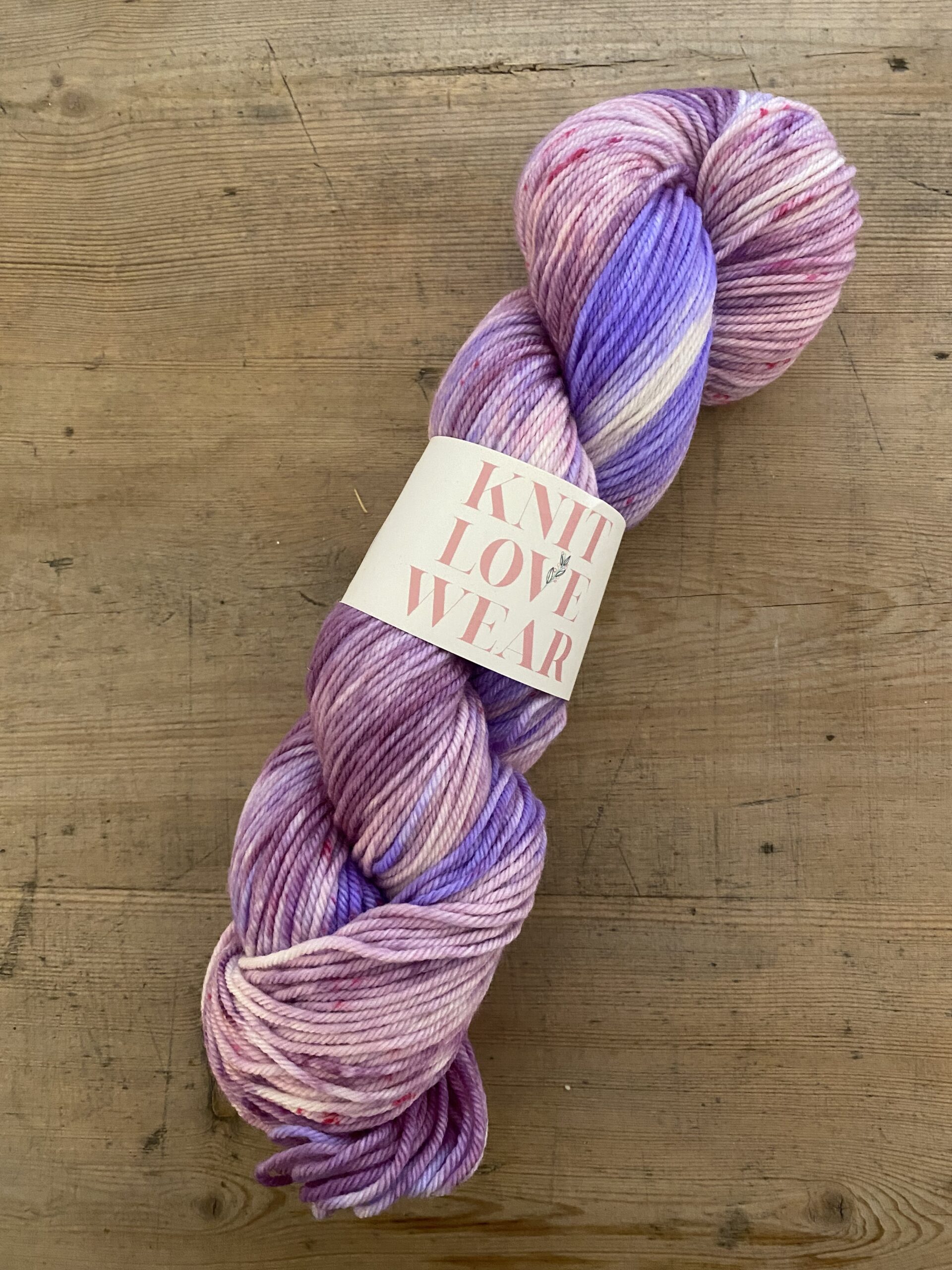 Håndfarvet Merino Sock DK – Knit Love Wear – 225 m/100 gr – Farve: FAIRY